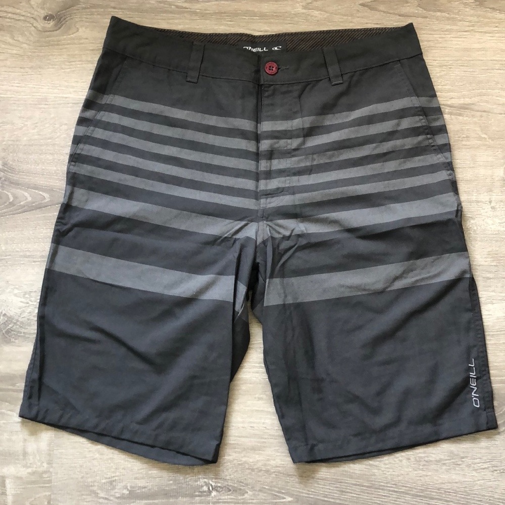 NWOT ONeill gray striped walk shorts waist 32